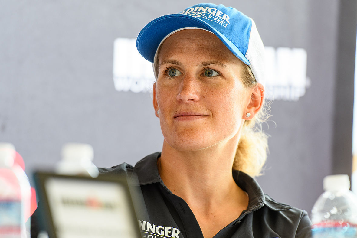 Julia Gajer: Als Ironman Texas-Siegerin auf der Prerace-PK dabei
