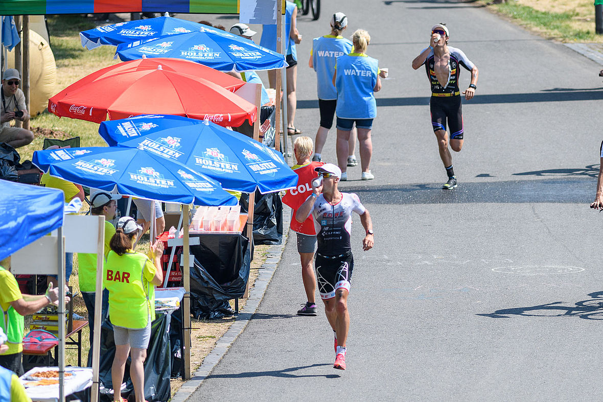 Andi Böcherer startet als Führender in den Marathon