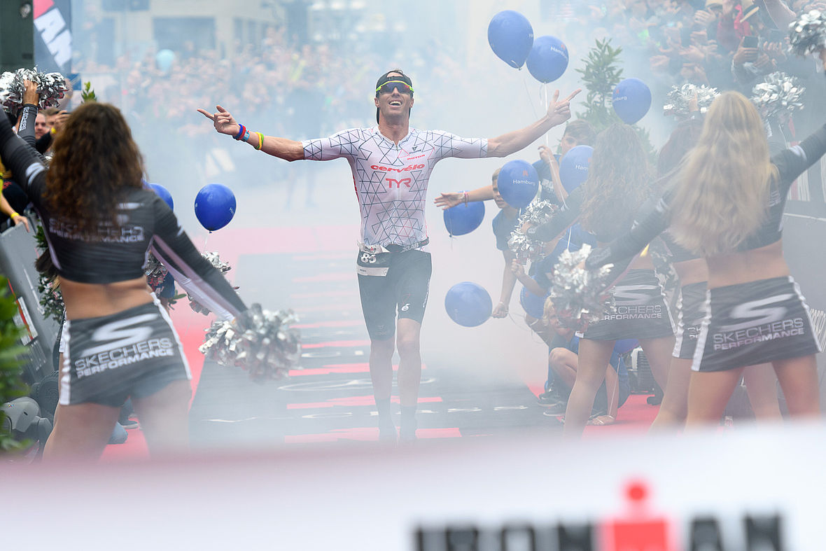 James Cunnama gewinnt überlegen die Premiere des Ironman Hamburg