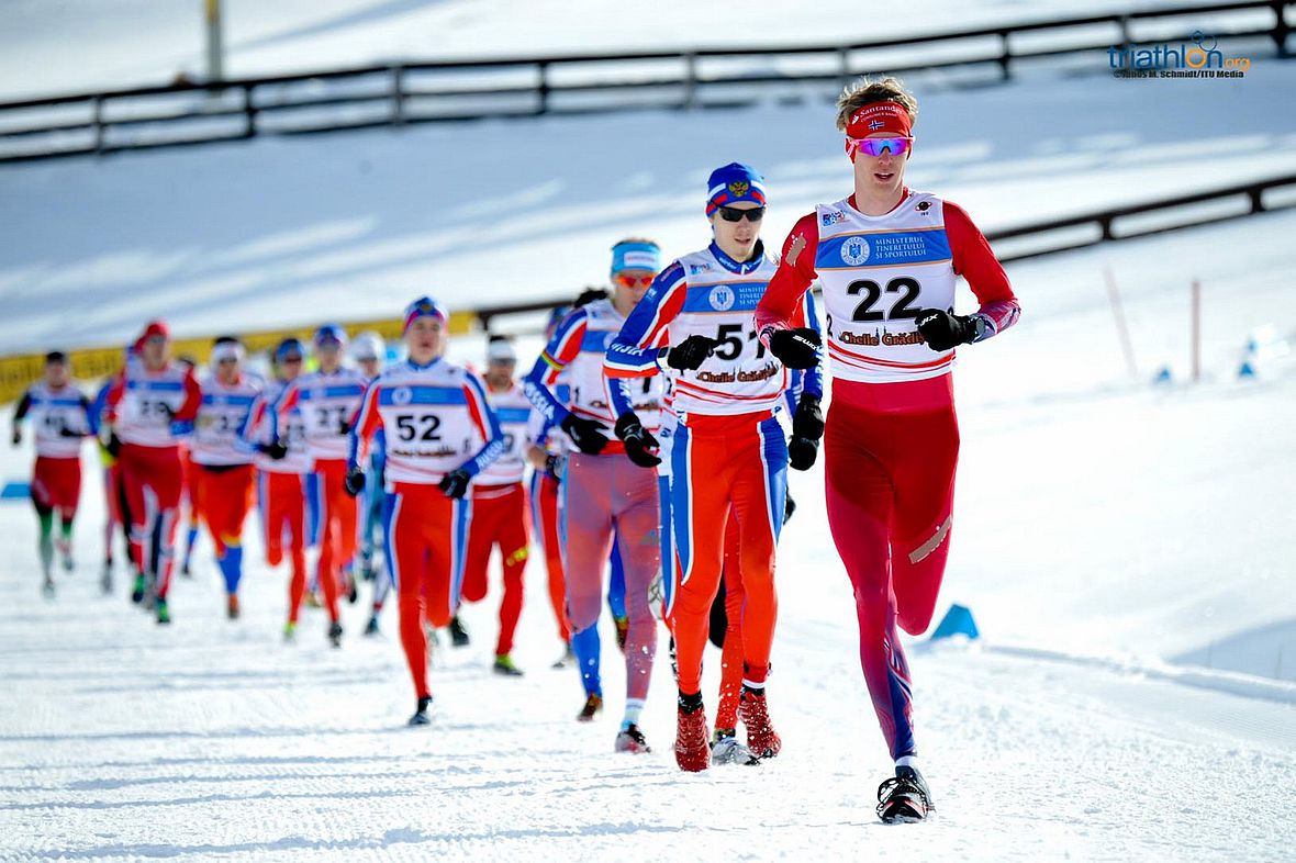 Läuferschlange - der Norweger Oivind Bjerkseth sorgt anfangs für viel Tempo