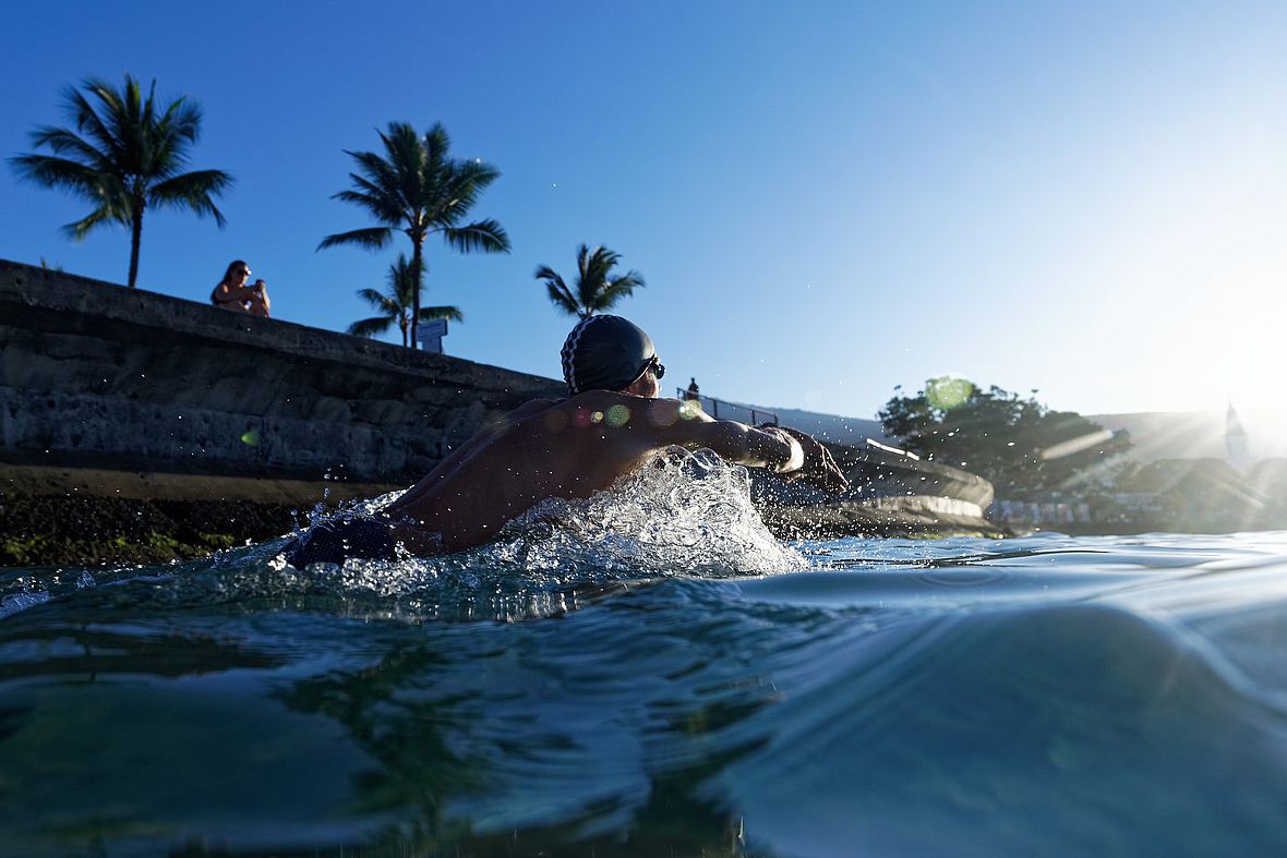 ... in die Ironman Hawaii-Schwimm-Erlebniswelt