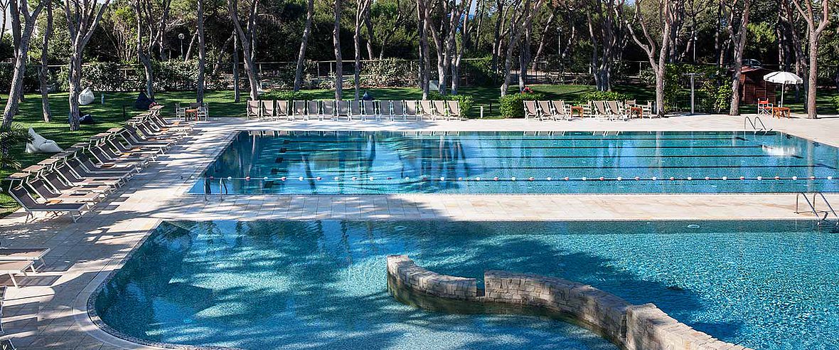 Der 25 m Süßwasser-Pool im Riva del Sole Resort & SPA - beheizt auf 24 Grad