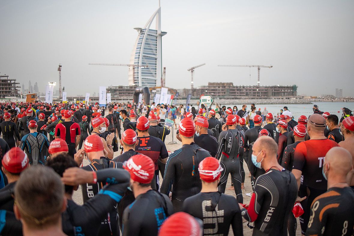 An die 1.400 Teilnehmer waren in Dubai - trotz Corona-Pandemie - mit den entsprechenden Hygienevorkehrungen am Start