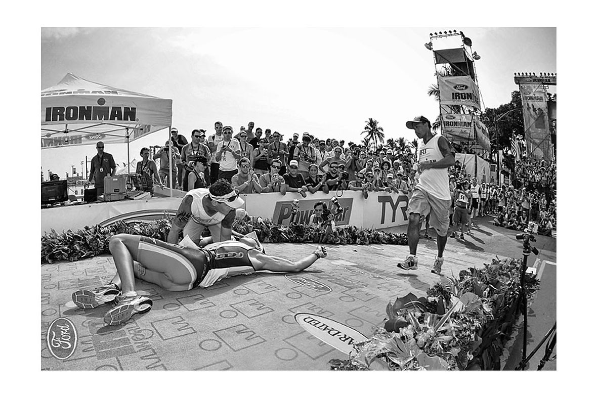 2011: Andreas Böcherer im Ziel des Ironman Hawaii - Rang 8