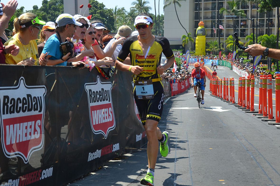 Sebastian Kienle: Der Titelverteidiger lief flüssig über die ersten schweren Meter des Marathons
