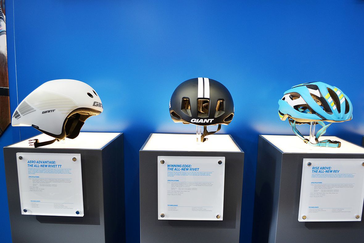 Welches Helmchen hätten Sie gerne: Zeitfahr-, Aeroroad- oder klassischer Straßenhelm - Giant bietet das komplette Programm