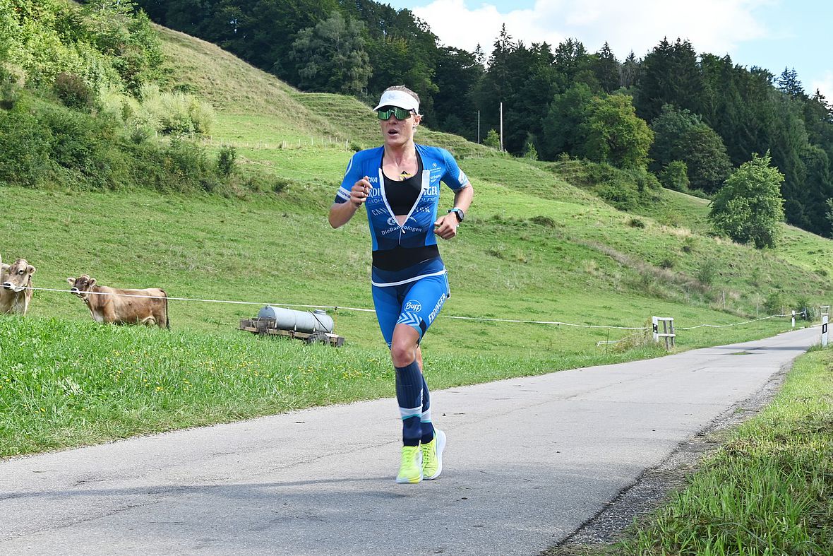 Daniela Bleymehl schnappt sich beim Laufen früh die Führung