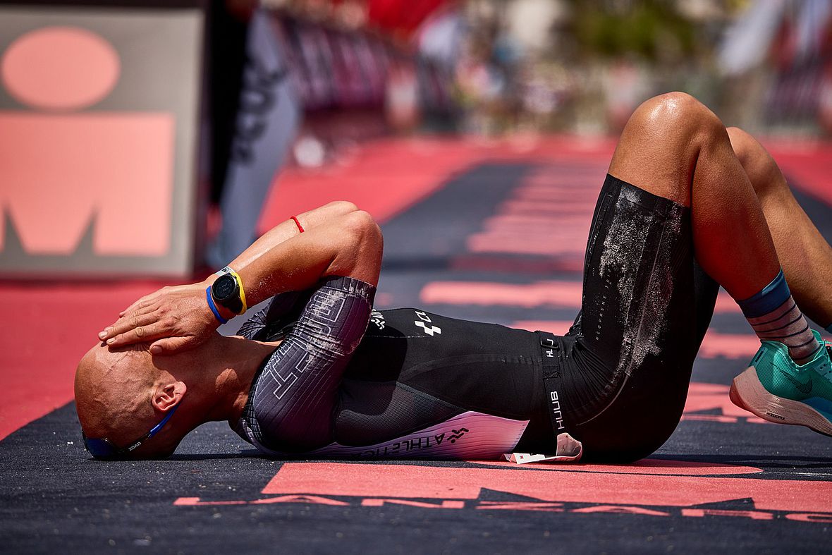 Was für ein Rennen für Andi Böcherer: 14 Jahre nach der Ironman-Premiere gelingt ihm der Sieg auf Lanzarote