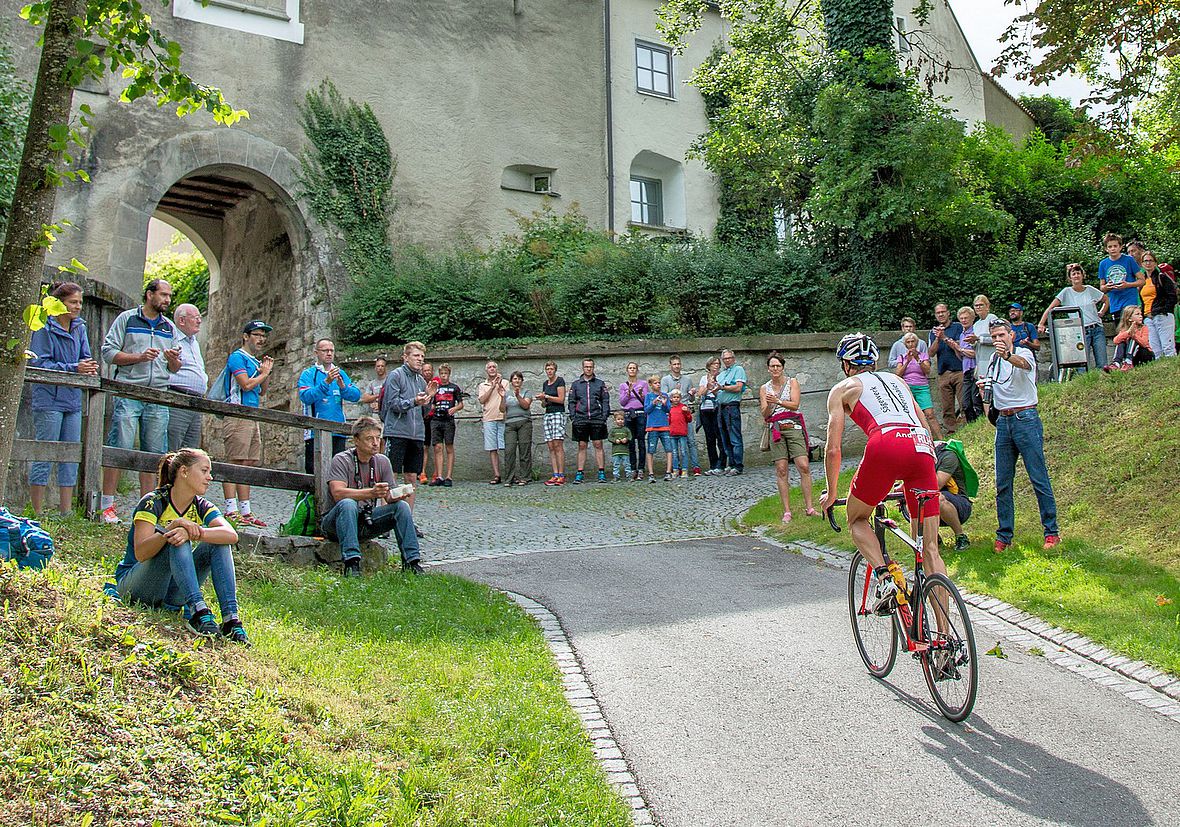Die Anfahrt zur Schongauer Altstadt ist ein Publikumsmagnet
