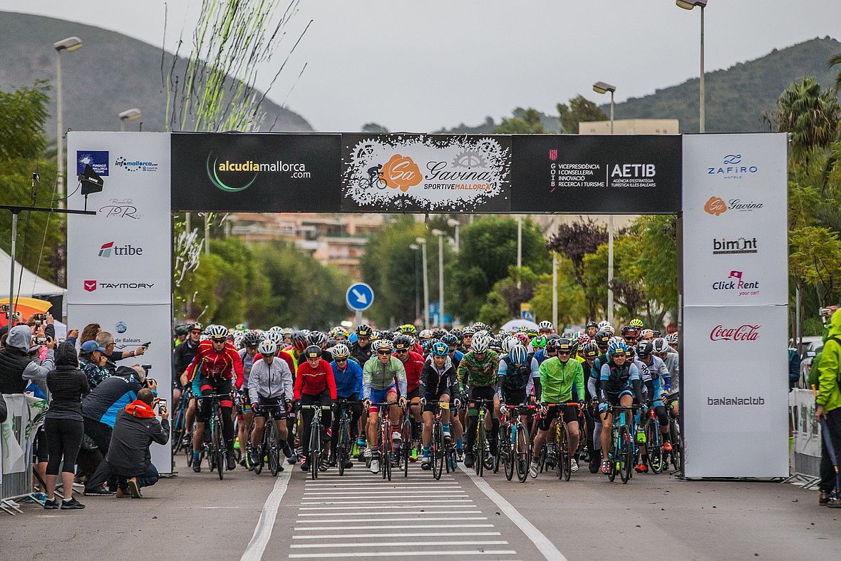 Start zum Sa Gavina Sportive Bike Day des LCW Mallorca 2018