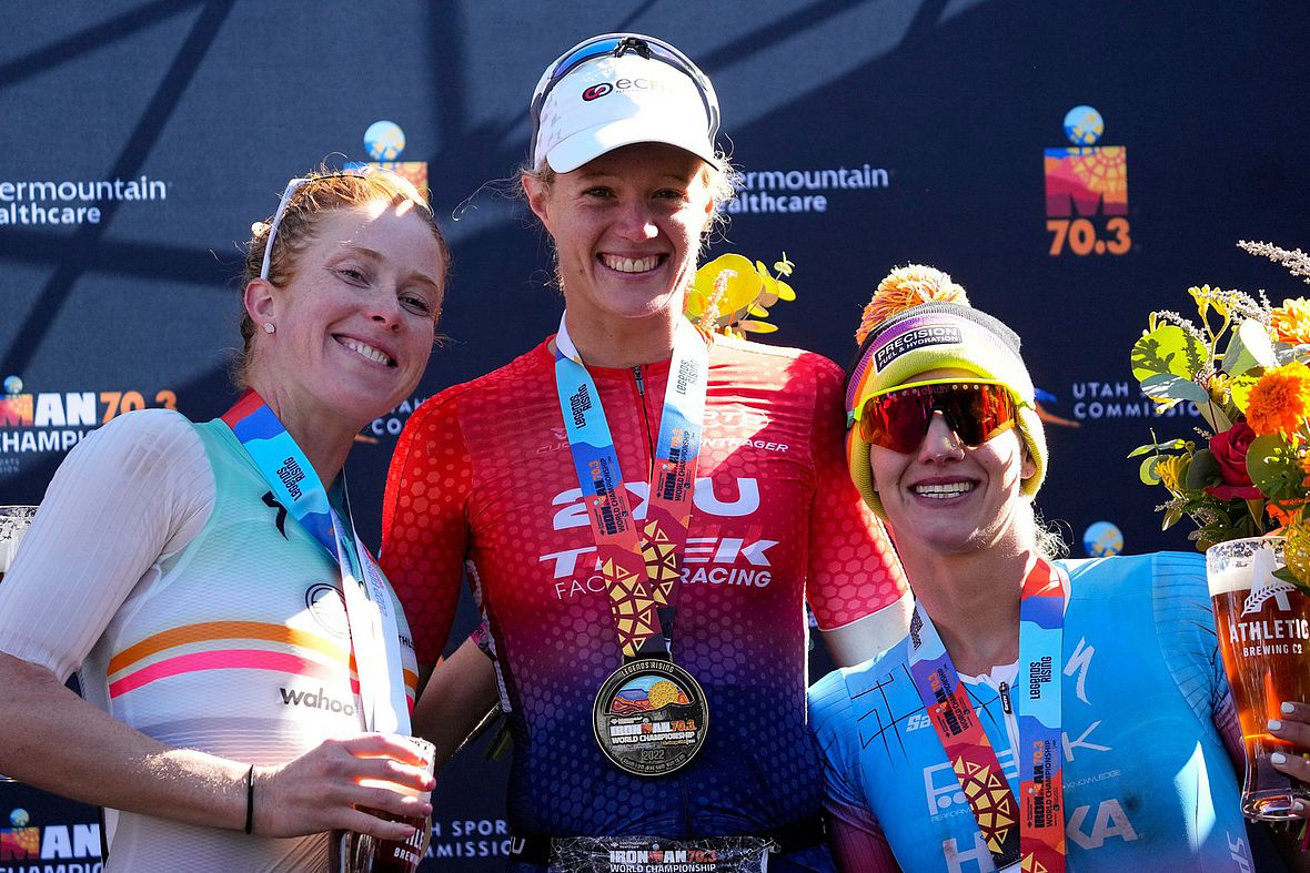 Die Frauen-Podium der Ironman 70.3 WM 2022: Paula Findlay, Taylor Knibb und Emma Pallant-Browne (v.l.)